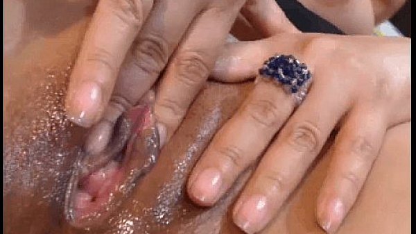 siririca bonitinha piscadeira