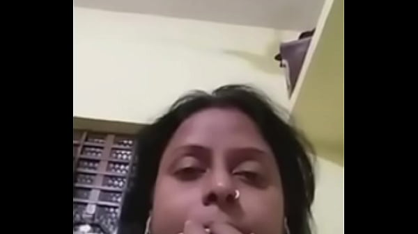 whatsApp aunty video calling,  nude video, imo xxx , whatsApp live xxx bihar aunty