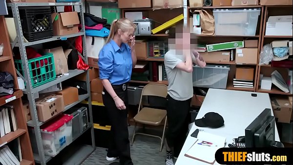 Busty MILF LP officer orders a thief to satisfy her