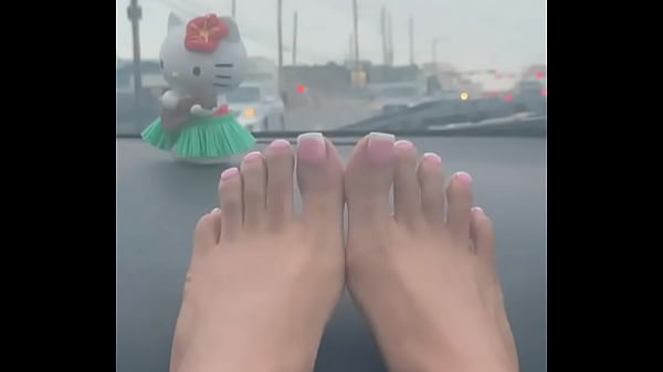 you know what would be hot? you going into debt over my pretty soles#findom #content