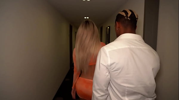 I fucked a random guy on my weekend in Budapest