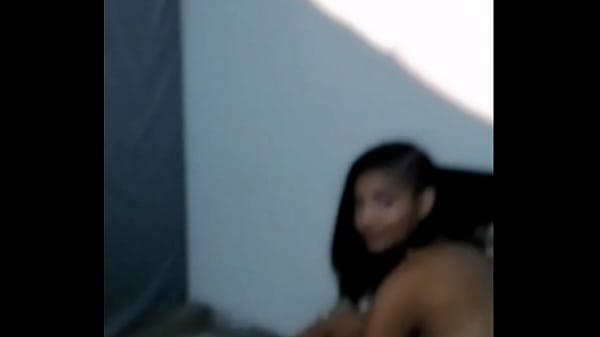 Solo Le dije a mis amigas que ver&iacute;amos netflix y que creen no se me quer&iacute;a parar .. es Trio..