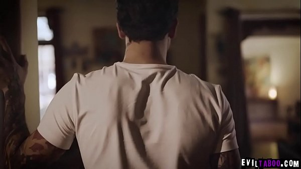 Jill Kassidy is secretely having an affair with her stepbrother Small Hands older father Steve Holmes! 