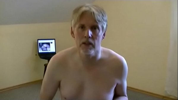 Porn actor Tom Reider makes a pivate performance with two cumshots 