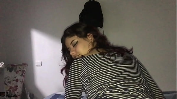 Vaya! La hermanastra caliente Mafer se follo a su hermanastro de nuevo