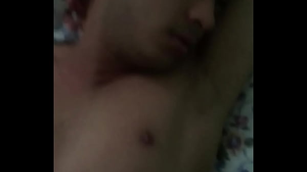 Dominicano penetra a venezolano