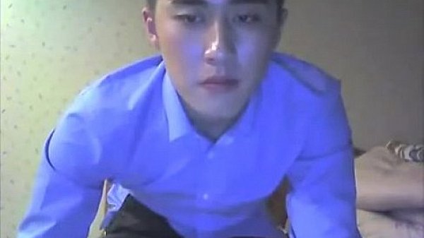 Nh&acirc;n vi&ecirc;n văn ph&ograve;ng đẹp trai lắm - Tập 1 