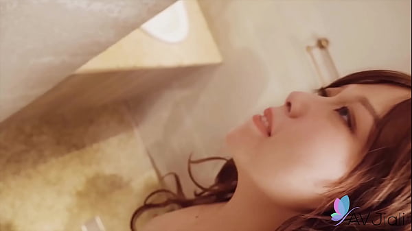 Sexy Taiwanese girl Jiu Jiu and her boyfriend have casual sex on the bed.