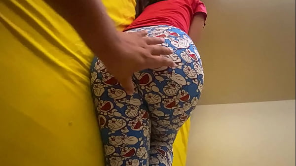 mi hijastra me da su culo para quitarme la arrechera