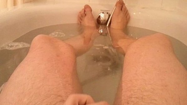nice cok masturbation in bath
