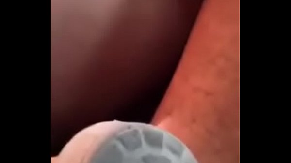 Cogiendo ala vecina en el carro 1/2. para ver mas