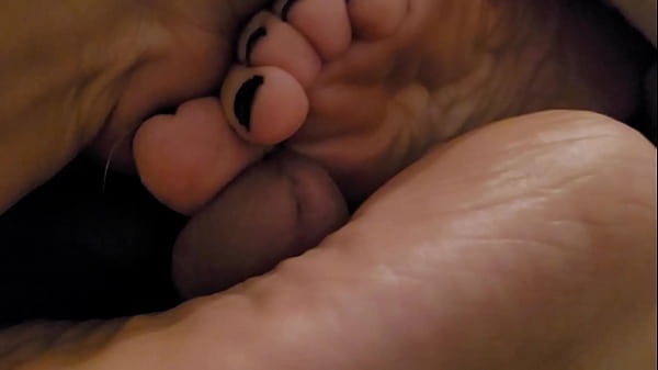 Blowing load on wife's feet