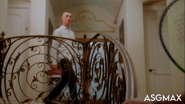 Everyone is Secretly Having Gay Sex at Vacation Residenced  