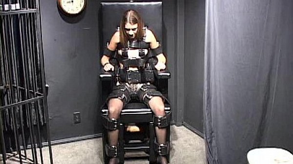 Self-bondage Throne