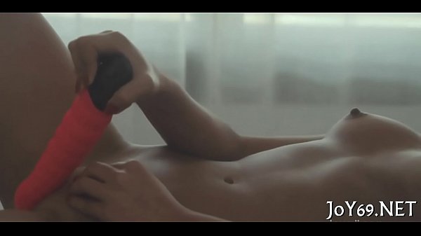 Teen stuffs slit with dildos 