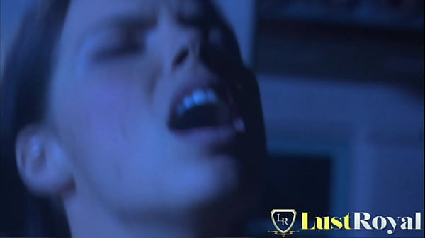 Sweet sexy babe gets her pussy and ass nailed  