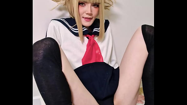 Himiko Toga is in search of prey, but no one minds if the prey comes to her