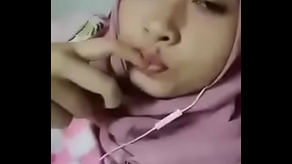 Jilbab vcs udah gak tahan