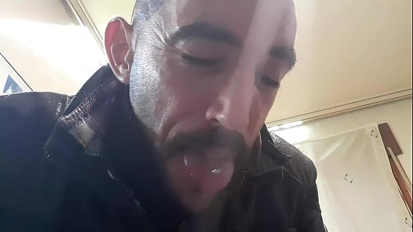 Melvin C gay masturbaci&oacute;n. Dando le&ntilde;a al poll&oacute;n.