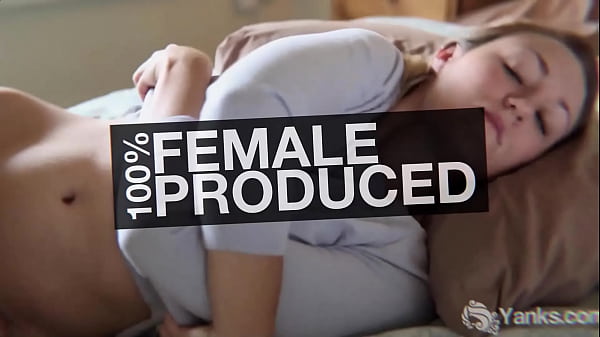 Lustful pierced amateur honey from Yanks Justine Marie masturbating her twat to big orgasm  