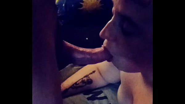 Amatuer blonde throat fuck  
