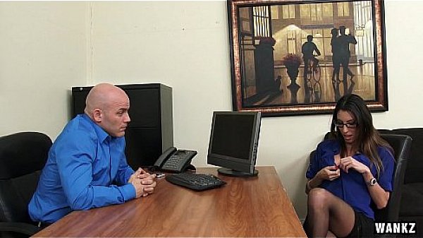 Office Hottie Dava Foxx Blows Her Boss to Keep Her Job