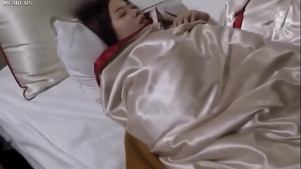 Asian girl get fucked while s.