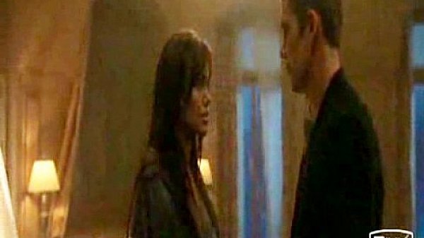 Angelina Jolie and Heather Graham