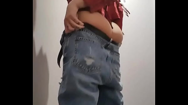 Qui r&ecirc;ve d'&ecirc;tre un jean? Je remballe tout apr&egrave;s ma soir&eacute;e bowling ! Si tu ... 