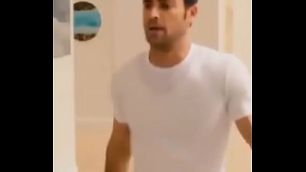 Sem vergonha de exibir o pauz&atilde;o  