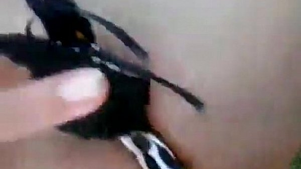 Safada Dan&ccedil;ando Funk e Mostrando a Xota