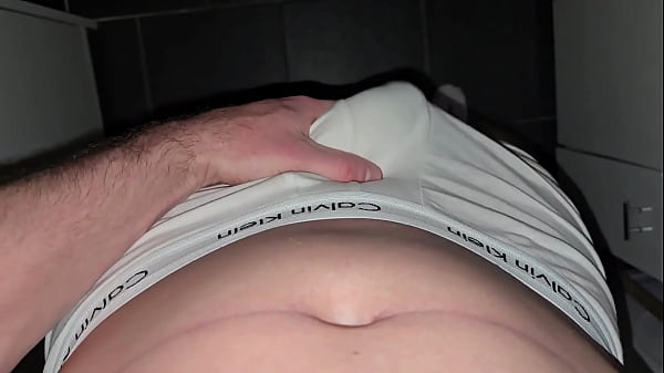 Hei&szlig;er Deutscher Meister mit Blowjob Befehle & Gl&auml;nzender Eichel &ndash; PhantomGentX 