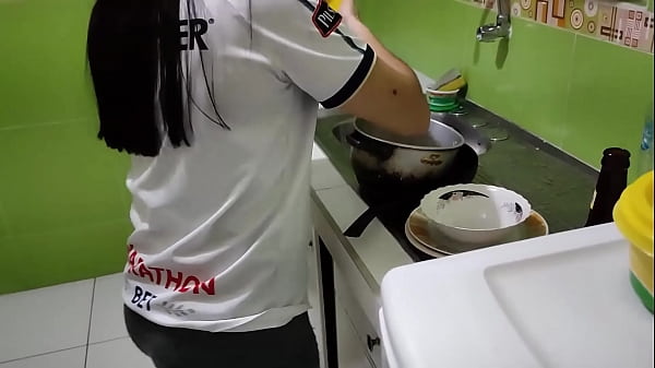 My neighbor and I fuck secretly from my cuckold wife, she cleans and we do it without her seeing us, how nice it is to put my big cock in my neighbor  