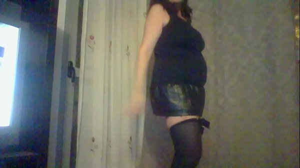 Movi&eacute;ndome y desnud&aacute;ndome