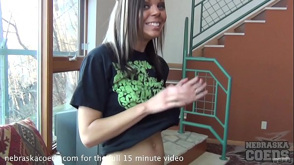 goth teen jilling herself off in iowa