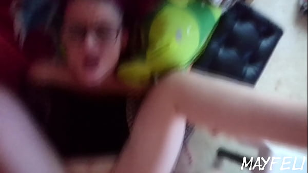 Espa&ntilde;ola cachonda quiere ser follada