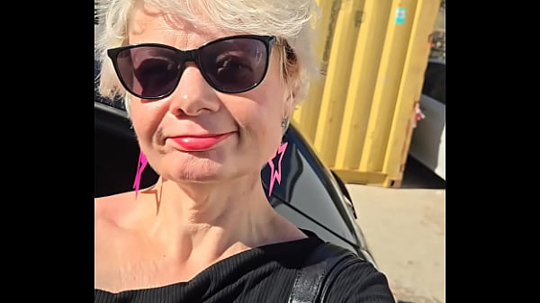 Coucou mes loulous passer un bon dimanche bisous ou vous voulez  