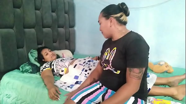 mientras me recupero mi hermanastra calma mis necesidades de follar parte 1