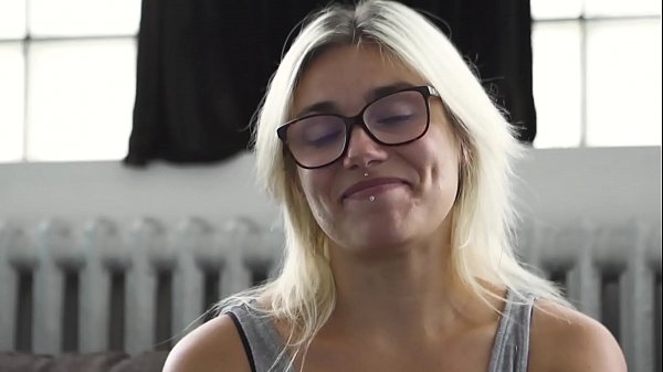 AMATEUR EURO - PAWG Babe Gaby Gets Hardcore Fucked On Casting By Muscle Guy 