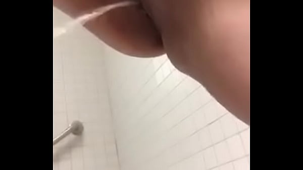 Wife&rsquo;s squirting pussy