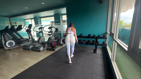 Pick up At Gym Big Boobs Girl with Huge Ass ! Creampie !