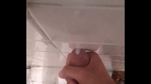 Me masturbo rico pensando en mi ex  