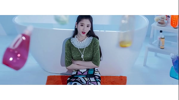Heejin solo