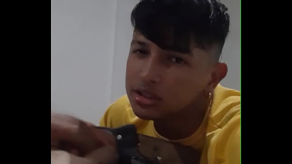 @JhonnX14 obeys daddy when he orders him to suck  