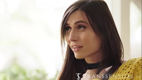 Demi-soeur, puis-je jouir dans ta bouche?