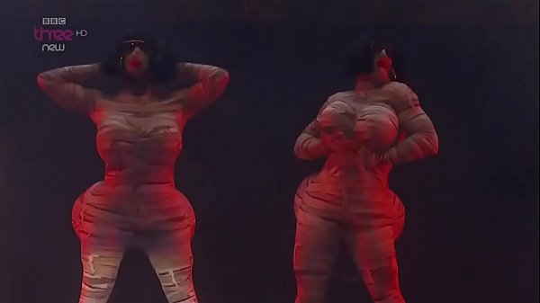 Katy Perry - I Kissed A Girl,Live Performance,In Super Sexy outfit