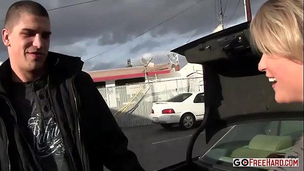 Bruce Venture Whips Out Big Dick For Jessie Fontanna's Lunch  