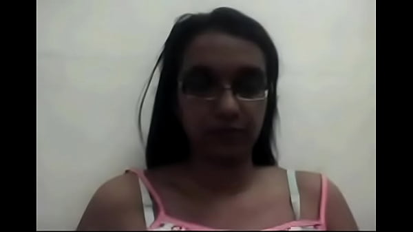 Homely Hyderabadi Indian Lady Getting Fully Nude on Cam - Day 1