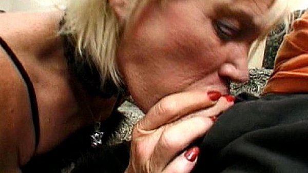 Gentlemens Tranny - Granny Is A Tranny - scene 1 - extract 1 