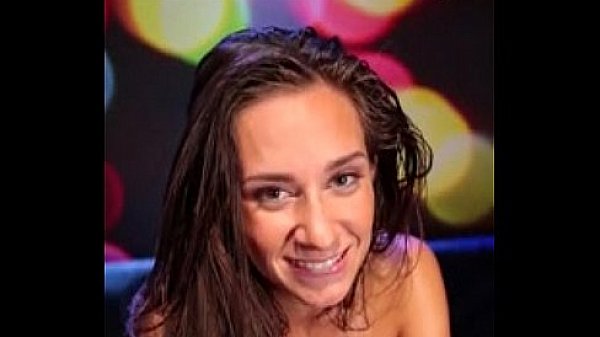 Housewife screaming orgasm